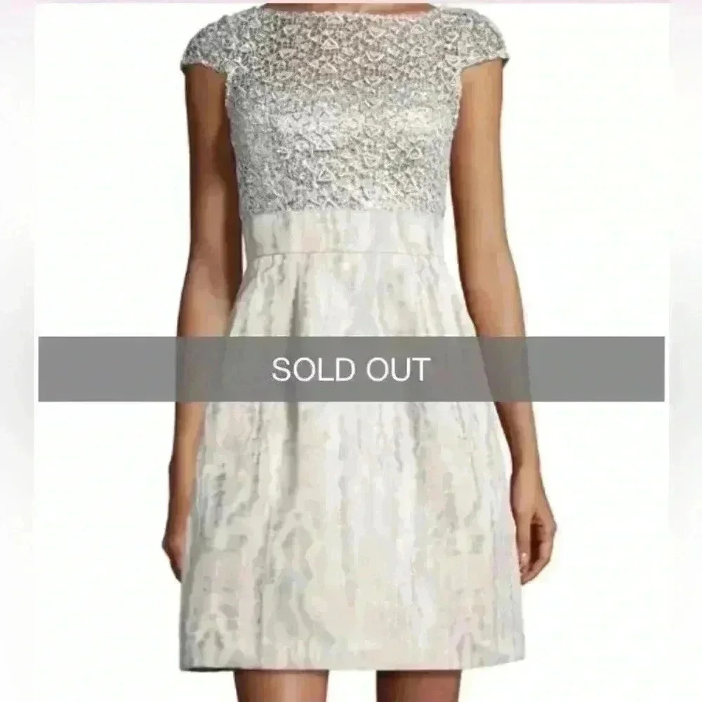 Kay Unger New York Silver Lace & Sequins Elevated Cocktail Dress Size 14 - Picture 2 of 14